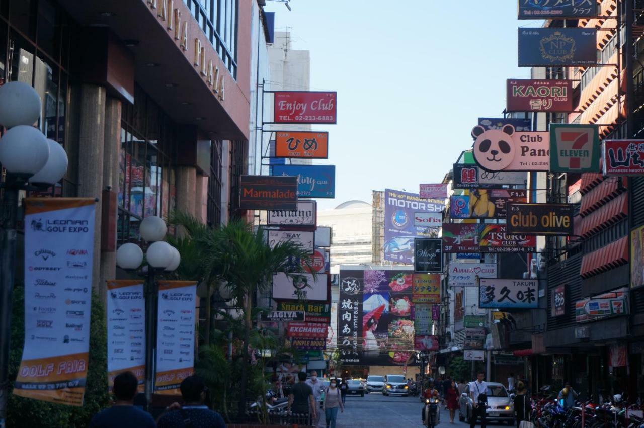 Travel Lodge Surawong (Adults Only) Bangkok Bagian luar foto